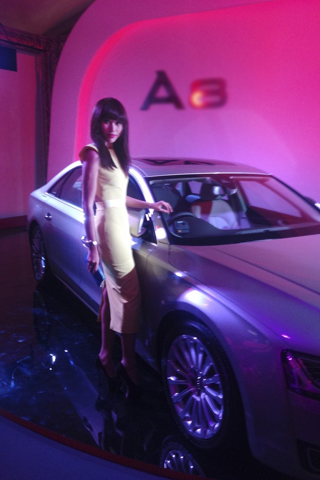 Trang Lạ xuất hiện quyến rũ ở Singapore Fashion Week - ảnh 9